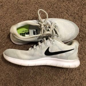 Grey Nike free runs 2017